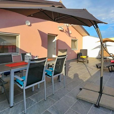 Ferienwohnung Malu Vir Exterior foto