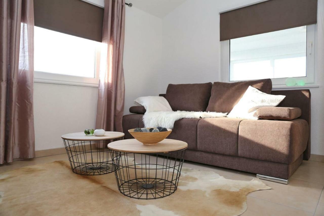 Ferienwohnung Malu Vir Exterior foto
