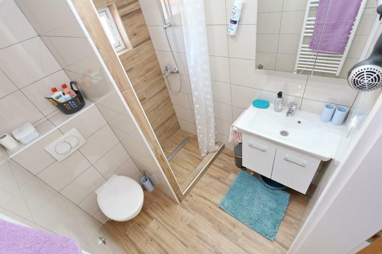 Ferienwohnung Malu Vir Exterior foto