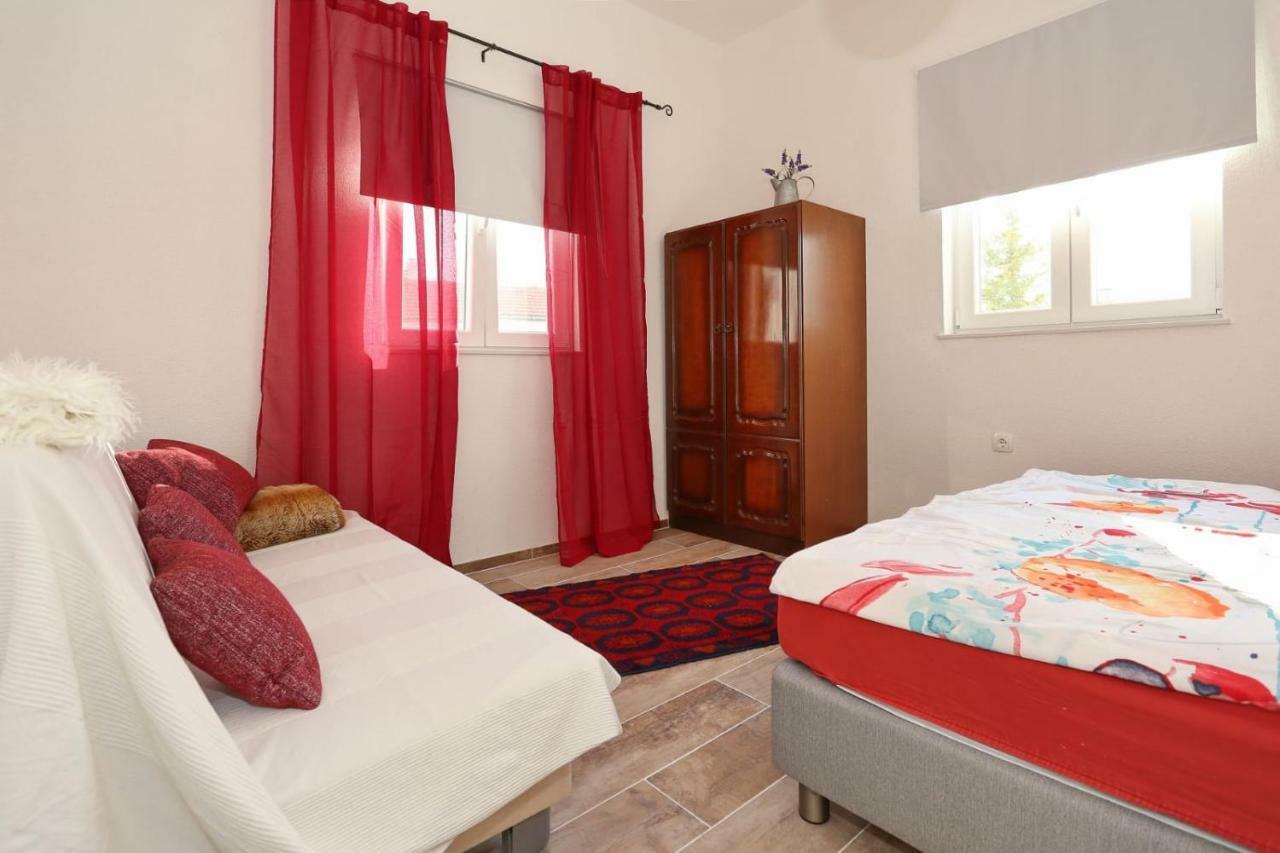 Ferienwohnung Malu Vir Exterior foto