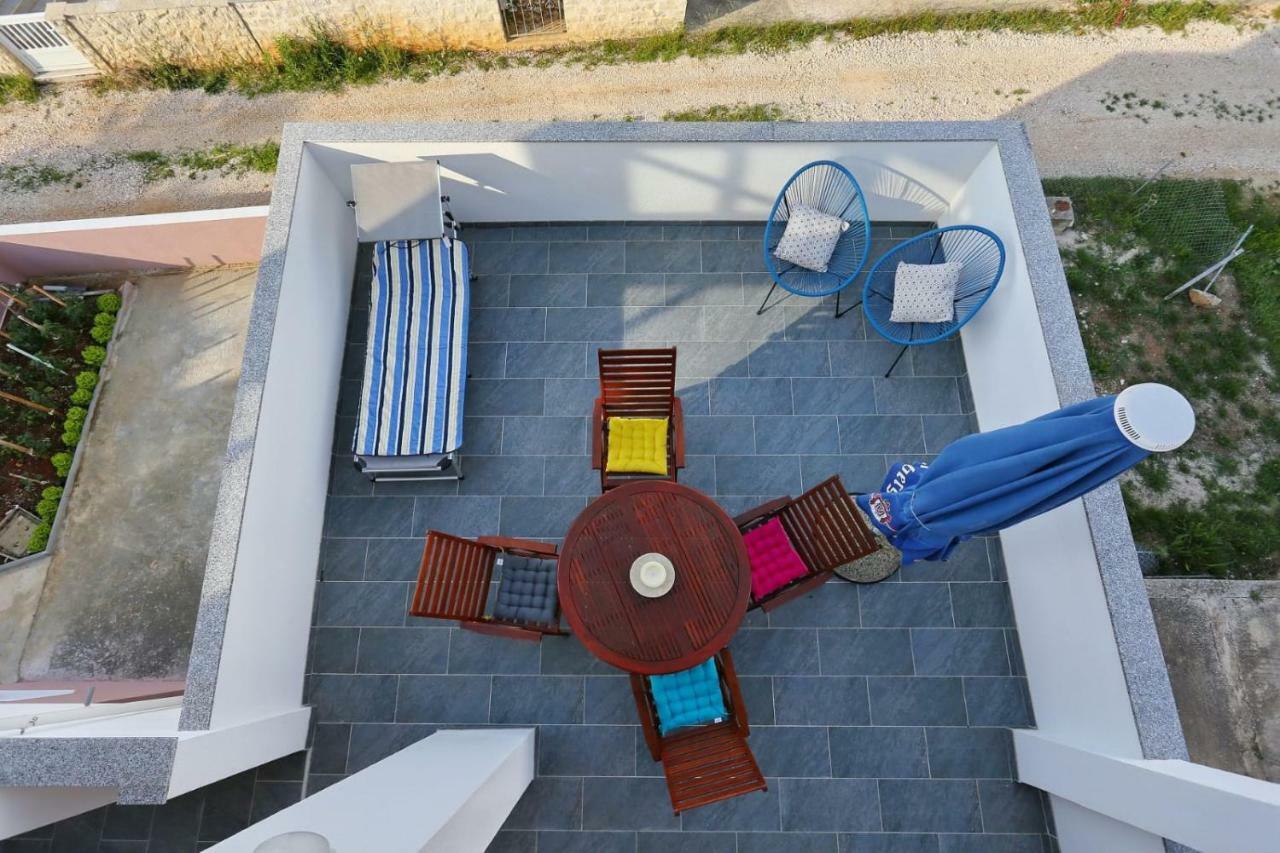Ferienwohnung Malu Vir Exterior foto